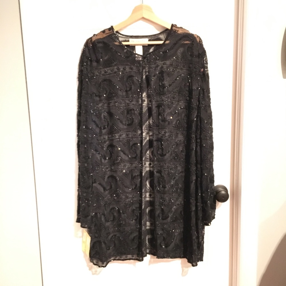 NWT! NITELINE by DELLA ROUFOGALI Black holiday top